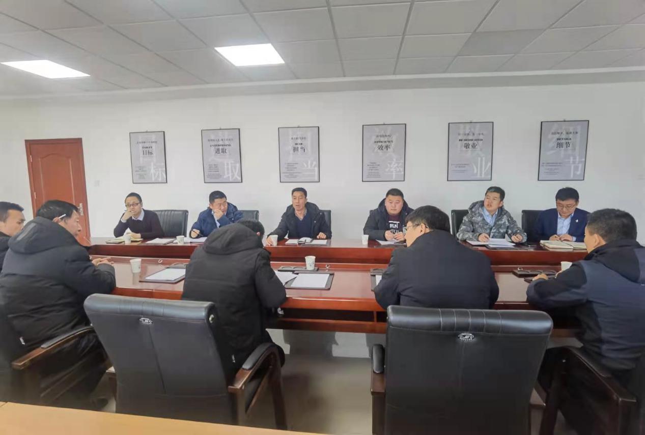 泓源公司組織開(kāi)展平?jīng)龉I(yè)園區供熱三期（東七路—涇河大道段）工程竣工驗收(圖1)