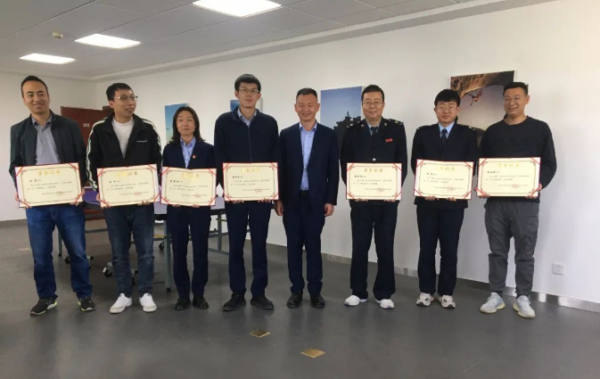 市產(chǎn)投集團團委舉辦“慶五一、迎五四”球類(lèi)聯(lián)誼比賽(圖3)